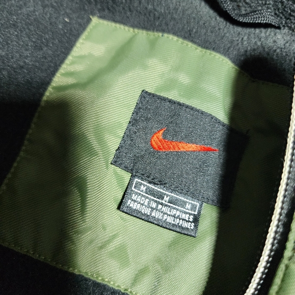 NIKE GUC MENS SIZE MEDIUM VINTAGE Y2K OLIVE GREEN LINED  WINDBREAKER JACKET - Picture 7 of 9